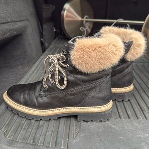 Black boots with fur